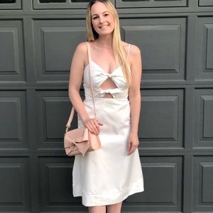 White dress ( worn 1 time)